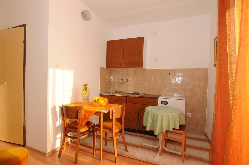 Apartments Katica มาคาร์สกา ภายนอก รูปภาพ